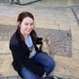 Meet your Posher, Caitlin